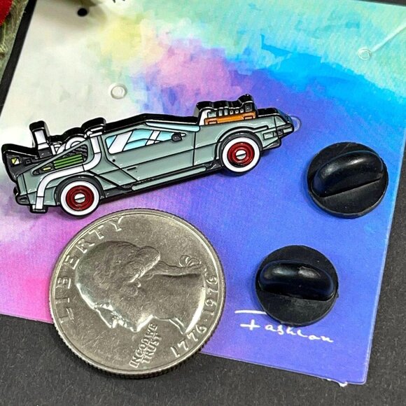 DeLorean Time Machine Lapel Pin Back Future Grey Car Enamel Badge Pin Jewelry - Picture 2 of 5